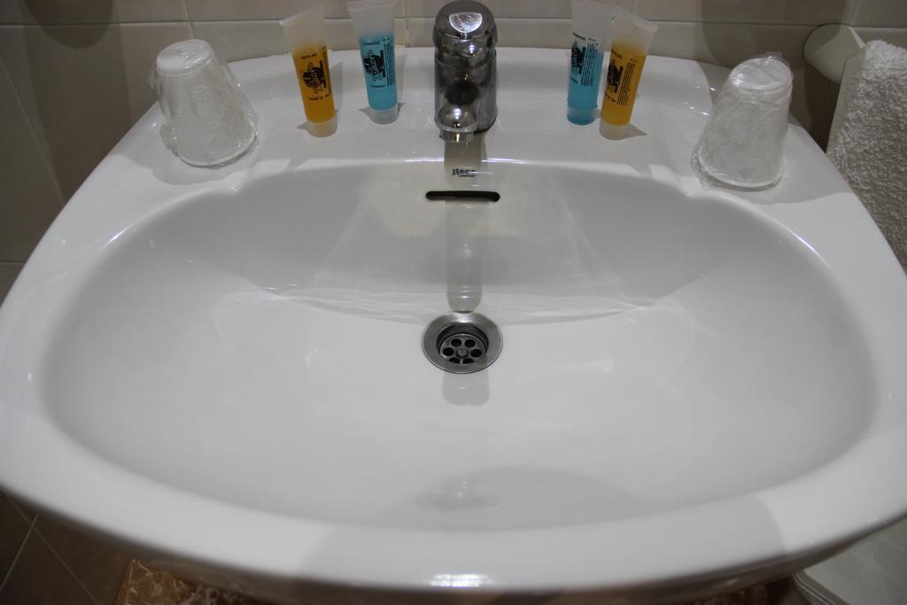 Hostal La Zamora Carcabuey Екстер'єр фото