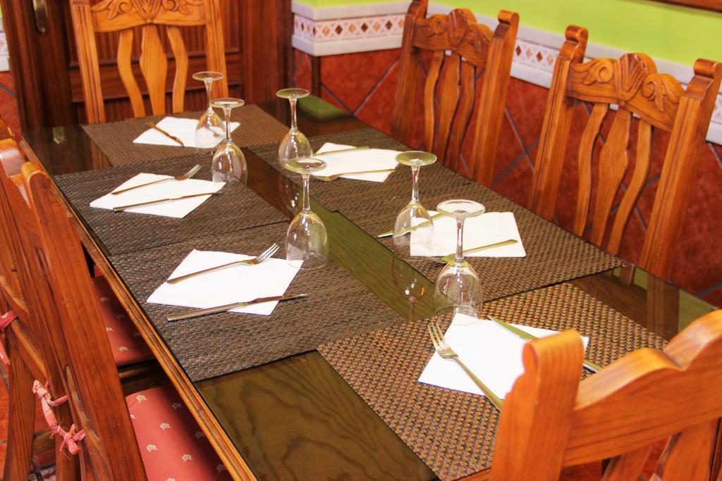 Hostal La Zamora Carcabuey Екстер'єр фото